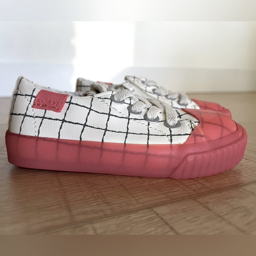 Zara baby girl sneaker size size 20